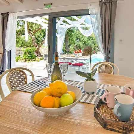 Marmari Longos (Paxos)